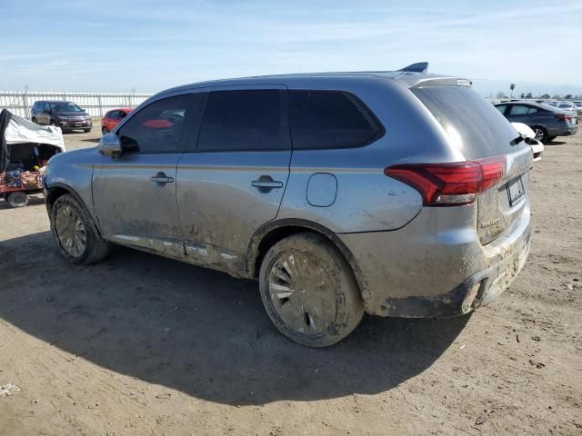 2020 Mitsubishi Outlander SE