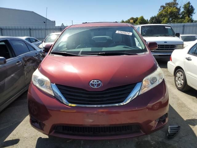 2012 Toyota Sienna LE