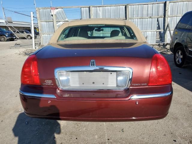 2003 Lincoln Town Car Executive