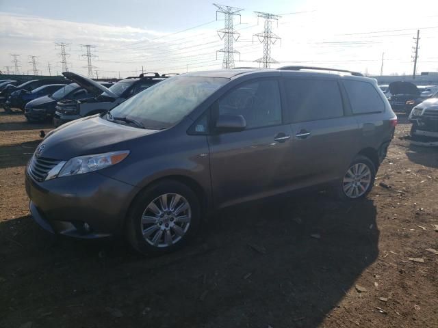 2017 Toyota Sienna XLE