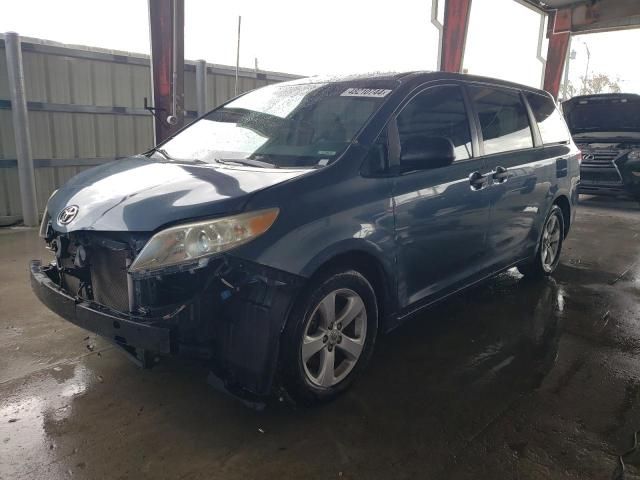 2014 Toyota Sienna