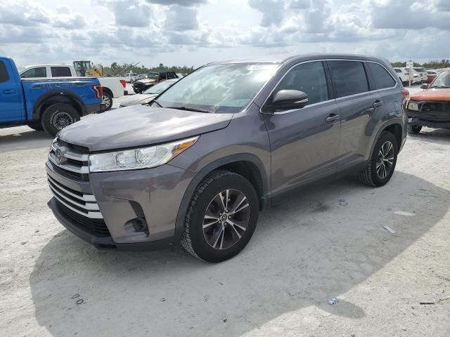 2019 Toyota Highlander LE