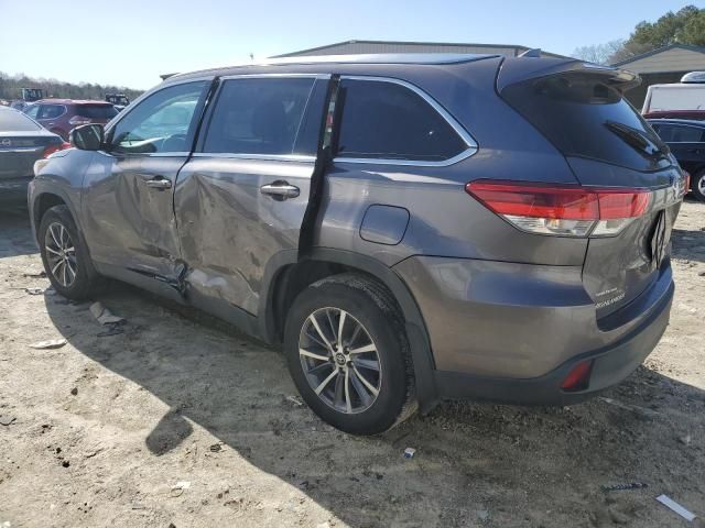 2019 Toyota Highlander SE