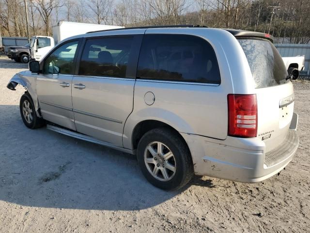 2009 Chrysler Town & Country Touring