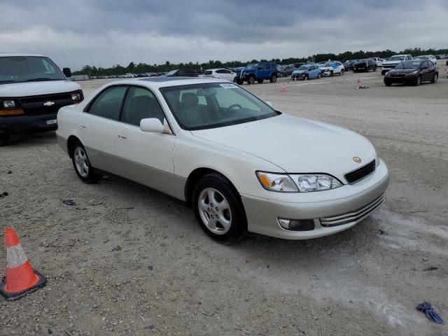 2000 Lexus ES 300