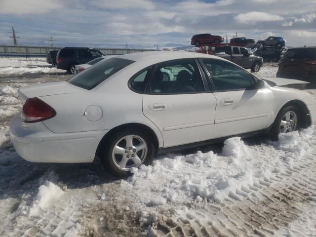 2004 Ford Taurus SE