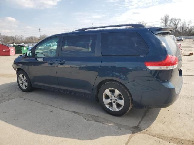 2011 Toyota Sienna LE