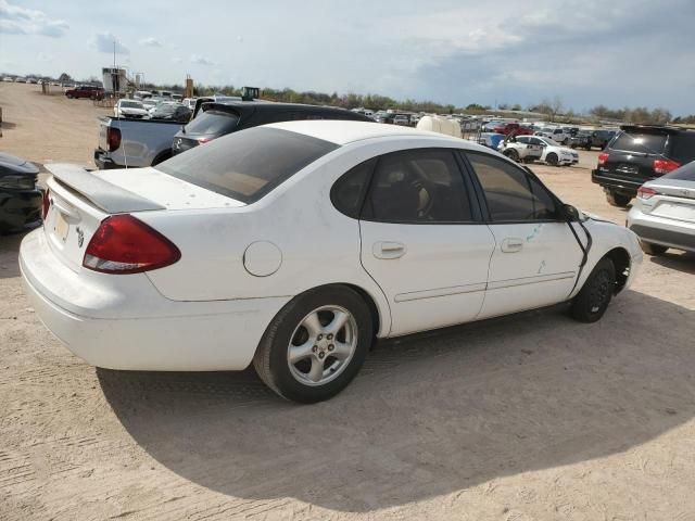 2004 Ford Taurus SE