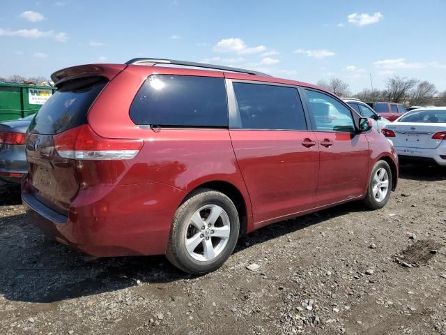 2013 Toyota Sienna LE