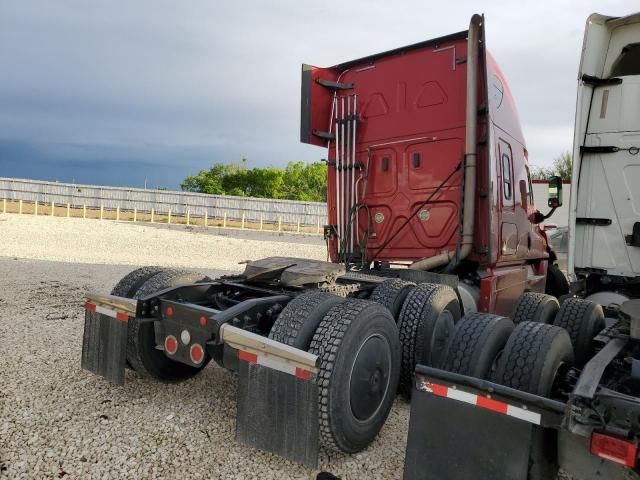 2019 Freightliner Cascadia 125