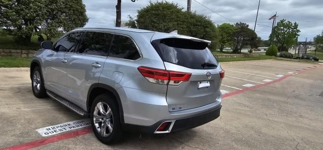 2017 Toyota Highlander Limited