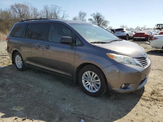 2013 Toyota Sienna XLE