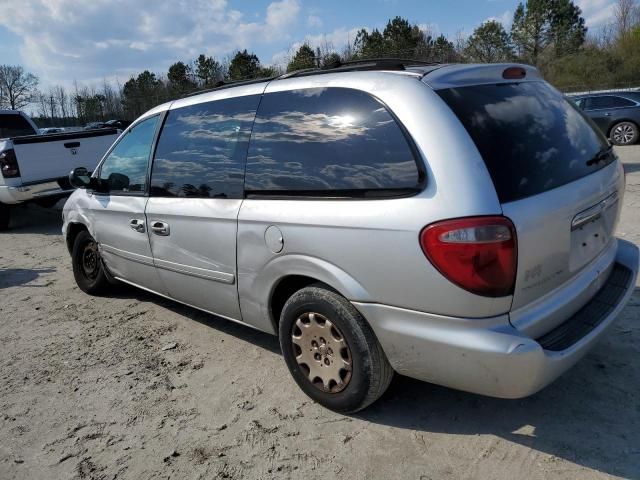 2004 Chrysler Town & Country LX