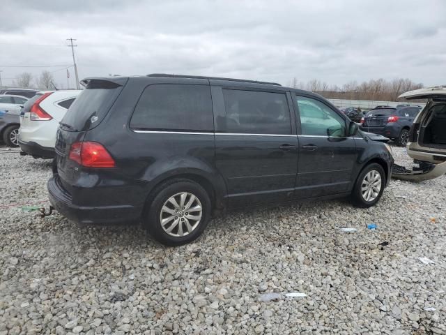 2012 Volkswagen Routan SE