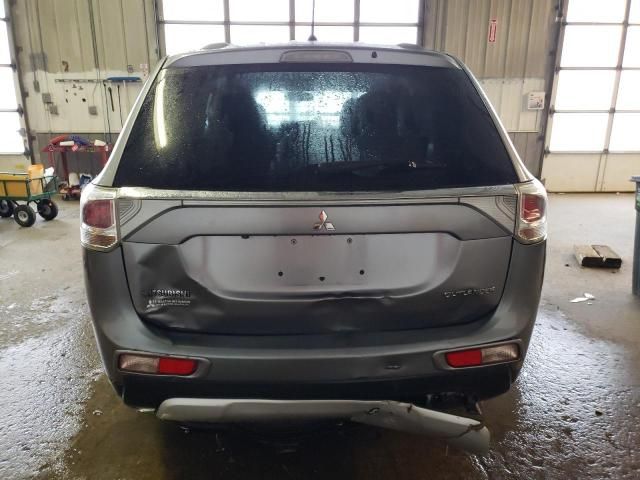 2015 Mitsubishi Outlander SE