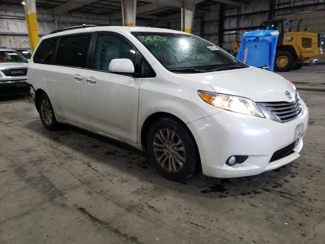 2015 Toyota Sienna XLE