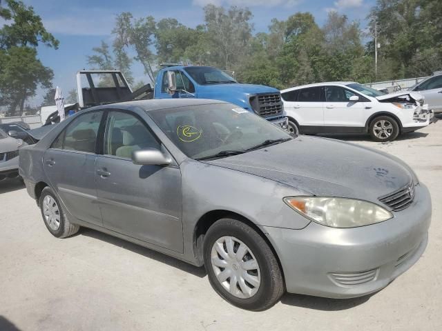 2005 Toyota Camry LE