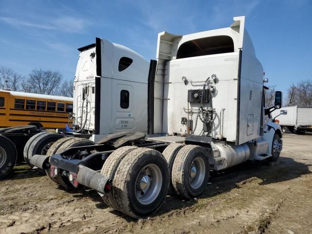 2017 Peterbilt 579