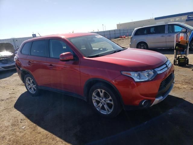 2015 Mitsubishi Outlander SE