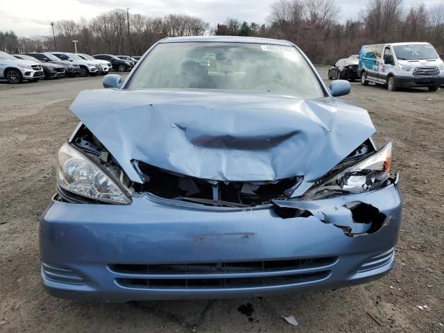 2004 Toyota Camry LE