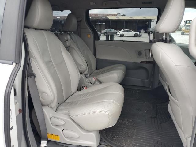 2012 Toyota Sienna XLE