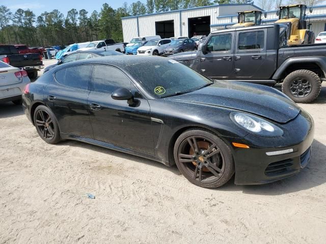 2016 Porsche Panamera 2