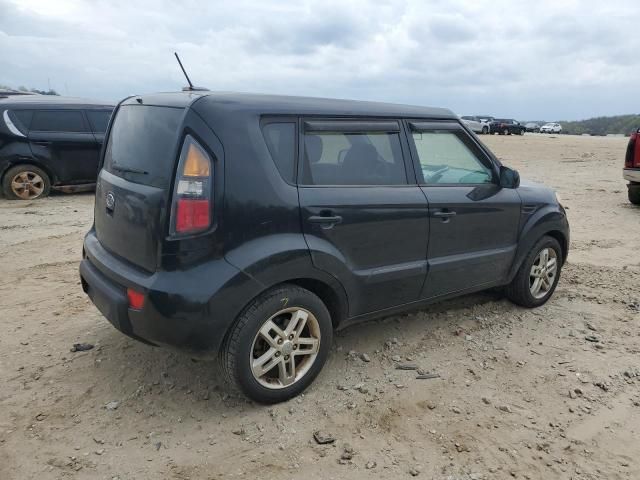 2011 KIA Soul +