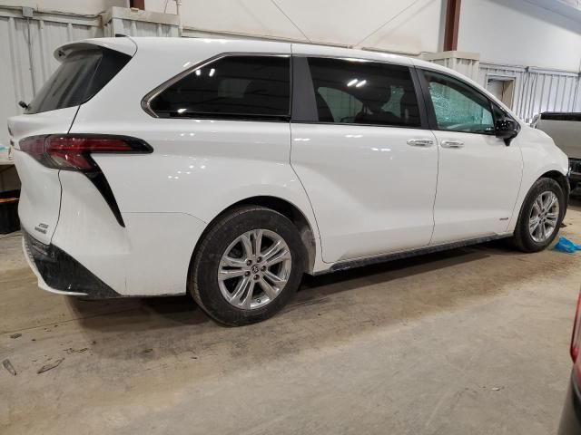 2021 Toyota Sienna XSE