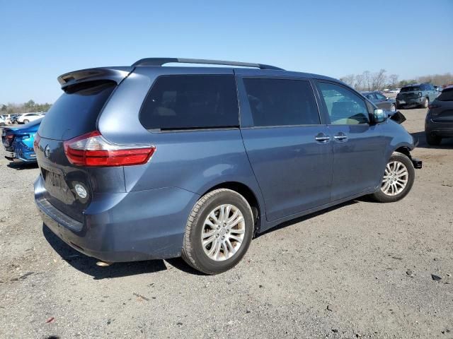 2015 Toyota Sienna XLE