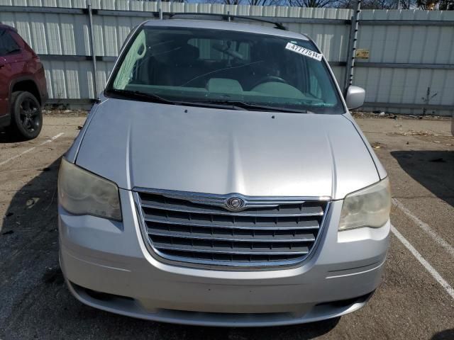 2010 Chrysler Town & Country Touring