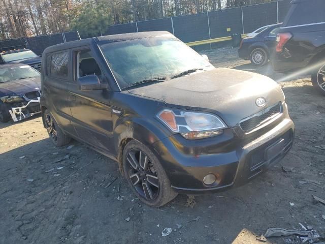 2010 KIA Soul +