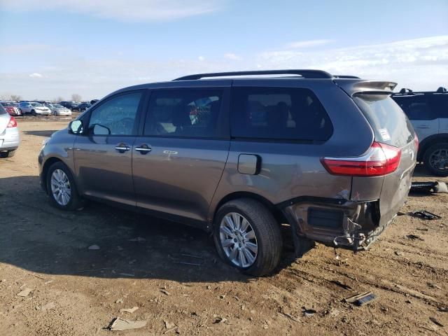 2017 Toyota Sienna XLE