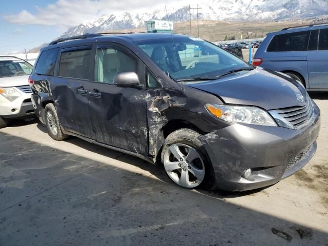 2013 Toyota Sienna XLE