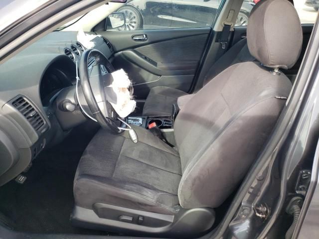 2010 Nissan Altima Base