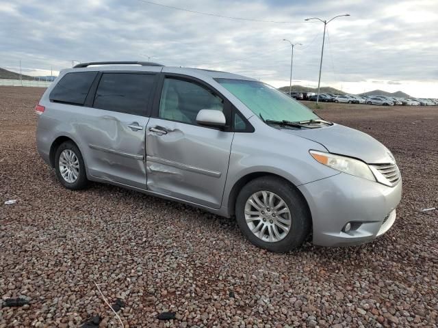 2011 Toyota Sienna XLE