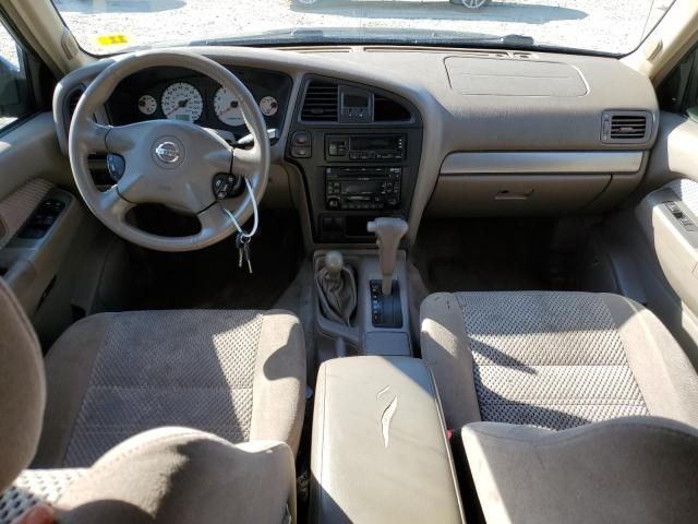 2004 Nissan Pathfinder LE