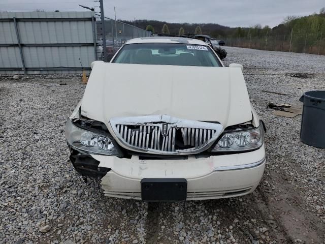 2007 Lincoln Town Car Designer