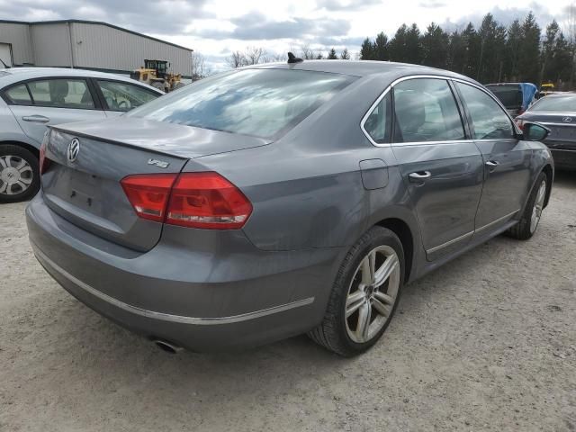 2012 Volkswagen Passat SEL