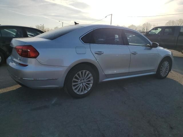 2016 Volkswagen Passat SE