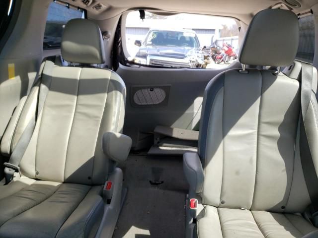 2014 Toyota Sienna XLE