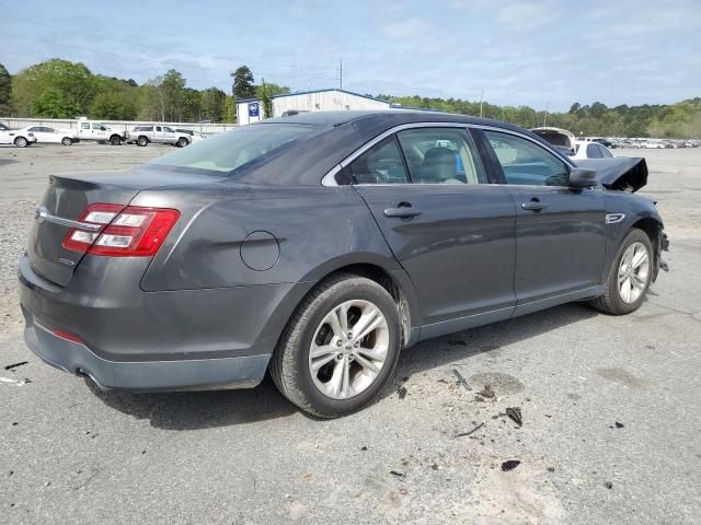 2016 Ford Taurus SE