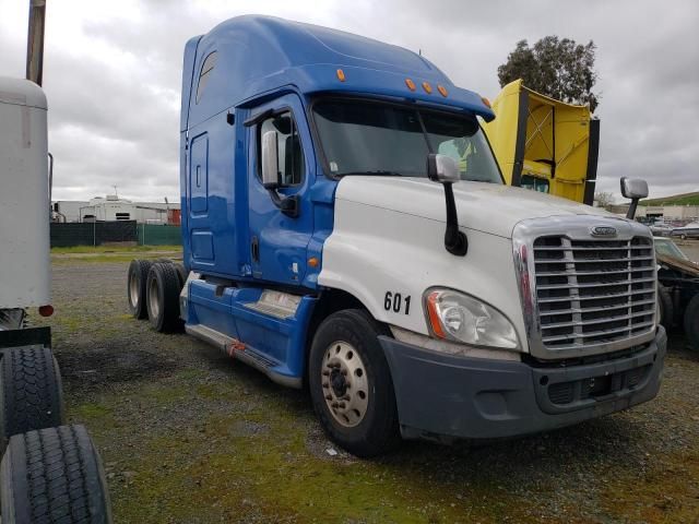 2011 Freightliner Cascadia 125