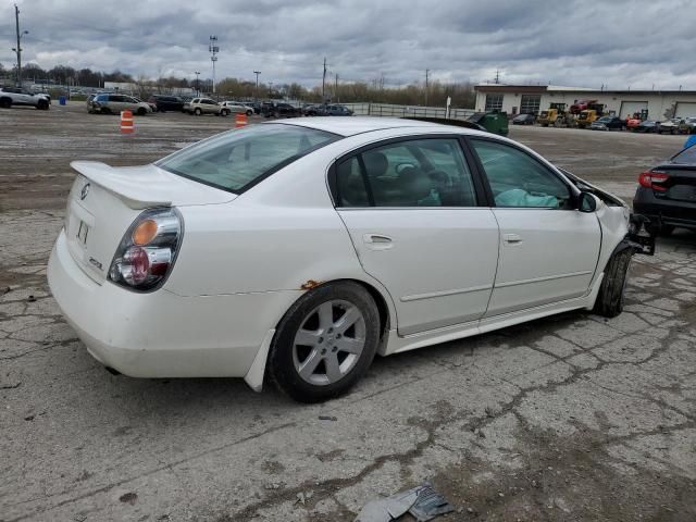 2004 Nissan Altima Base