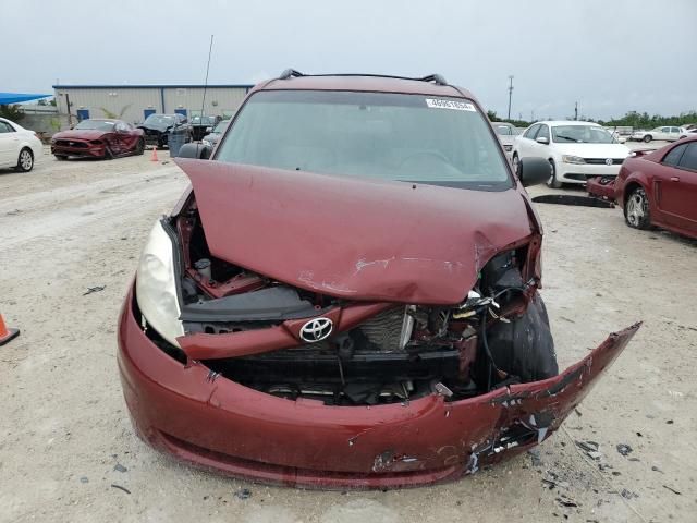 2010 Toyota Sienna CE