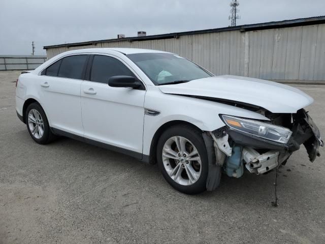 2017 Ford Taurus SE