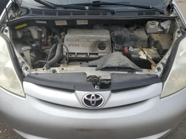 2006 Toyota Sienna LE