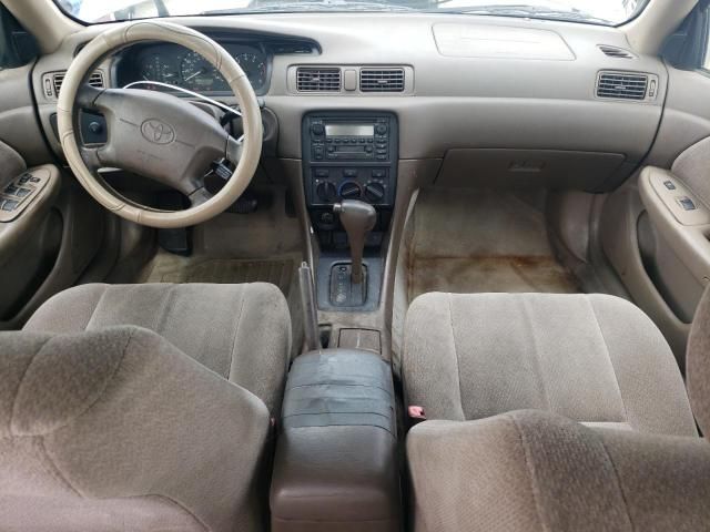 2000 Toyota Camry CE