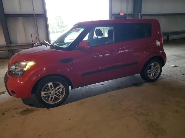 2011 KIA Soul +