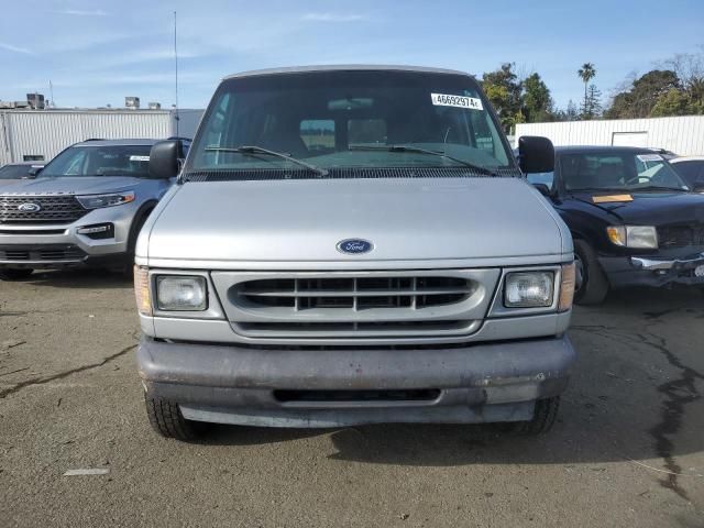 2001 Ford Econoline E350 Super Duty Wagon