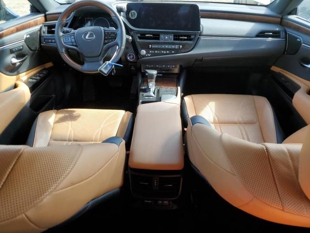 2022 Lexus ES 300H Base